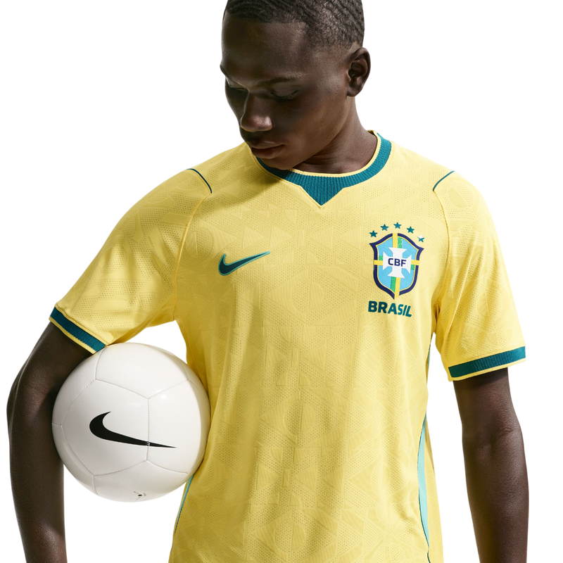 Camisa Brasil Titular 2026/27 Versão Jogador Masculina